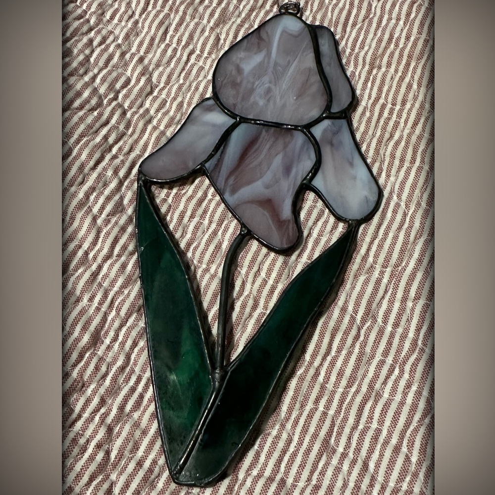 STAINED GLASS “IRIS” SUNCATCHER